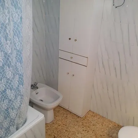 Lisboa דירה בנידורם